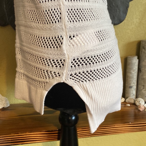 Michael Kors Knit V-neck Sweater - Picture 6 of 11